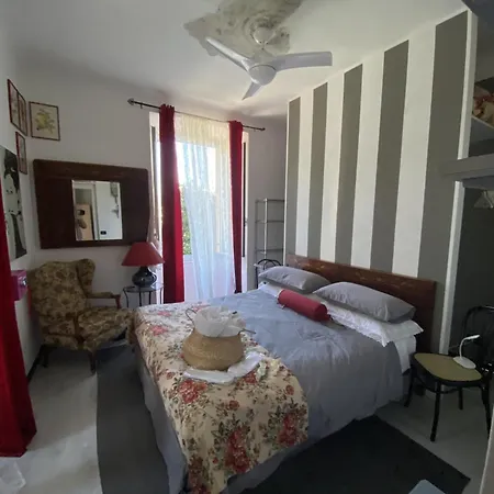Apartment A4 *